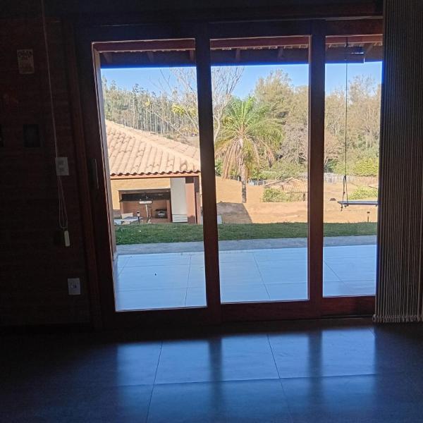 Chalé até 4 pessoas Ar quente e frio em 2 ambientes Experiência que vai te surpreender Leiam as avaliações - Foto 4