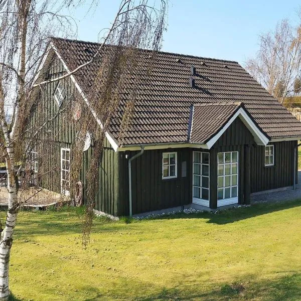 8 person holiday home in Løgstrup-By Traum, hotel in Hjarbæk
