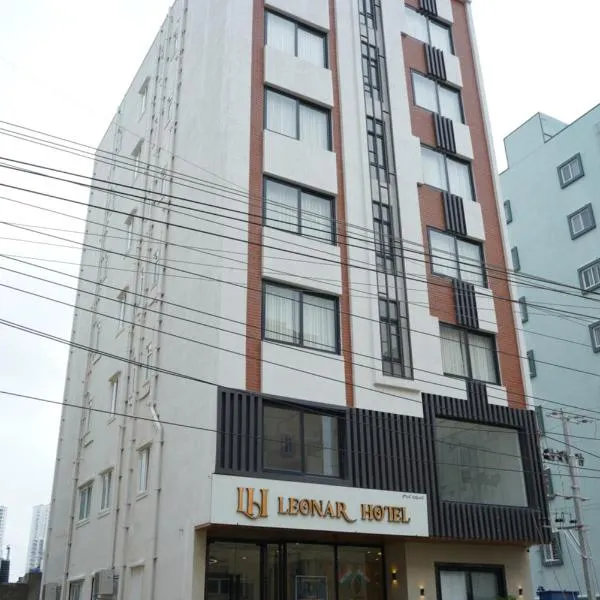 Leonar Hotel Kokapet, готель у місті Гайдарабад