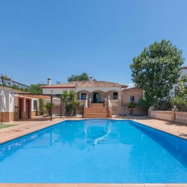 VILLA DURÁN ESTEBAN, hotel a Cantillana