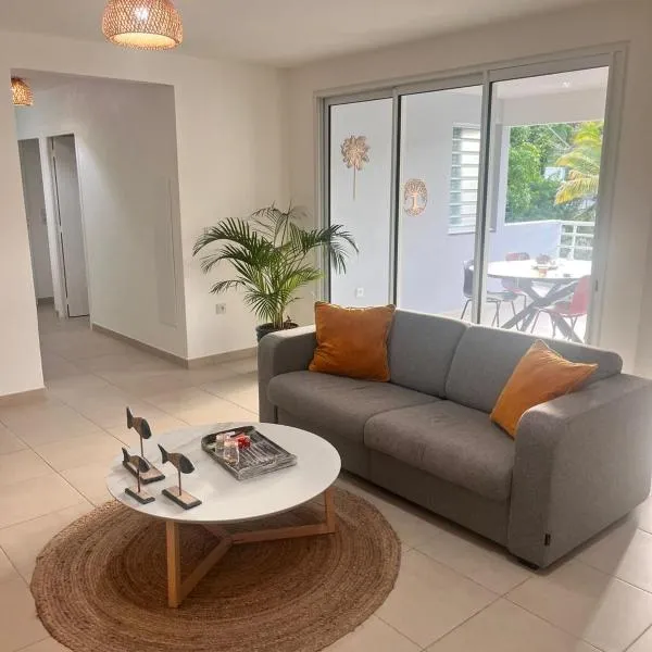 Palme bleue t3 au diamant, hotel en Le Diamant