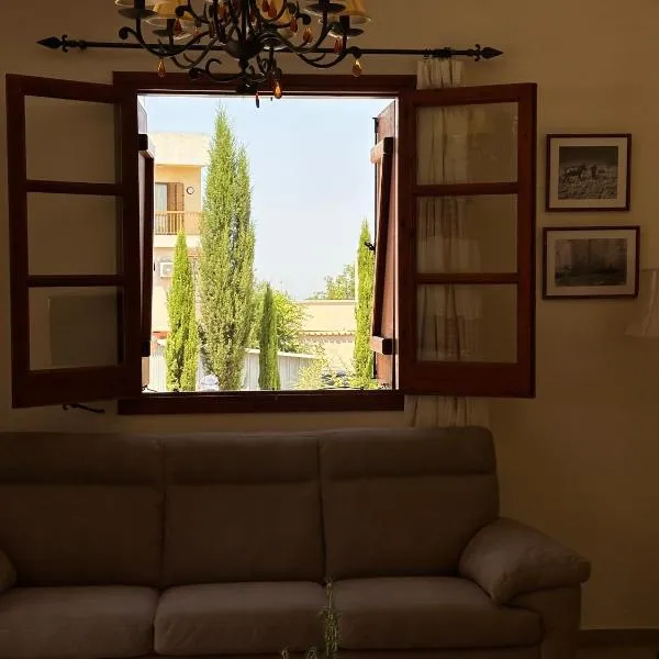 Villa Saint George - Stone Costa, hotel in Kathikas