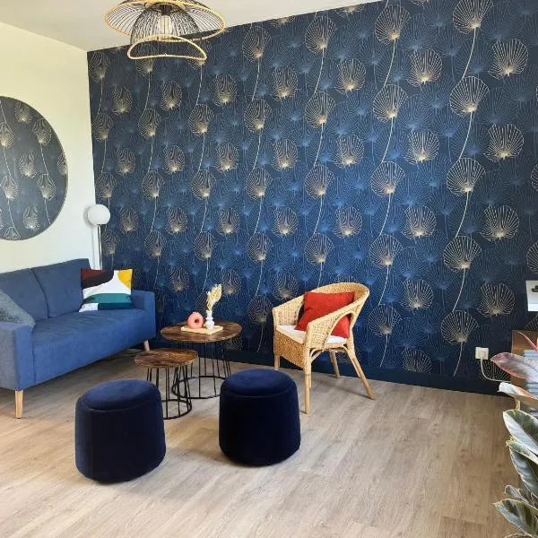 Maison Malabry en hyper centre avec jardin 6 pers, hotelli kohteessa Bressuire