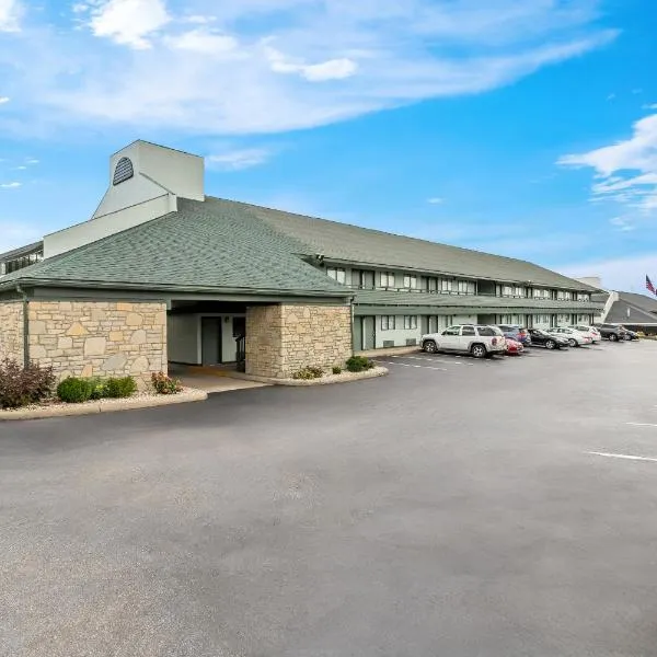 HomeTowne Studios by Red Roof Florence, KY-Cincinnati Airport, hotel in Florence