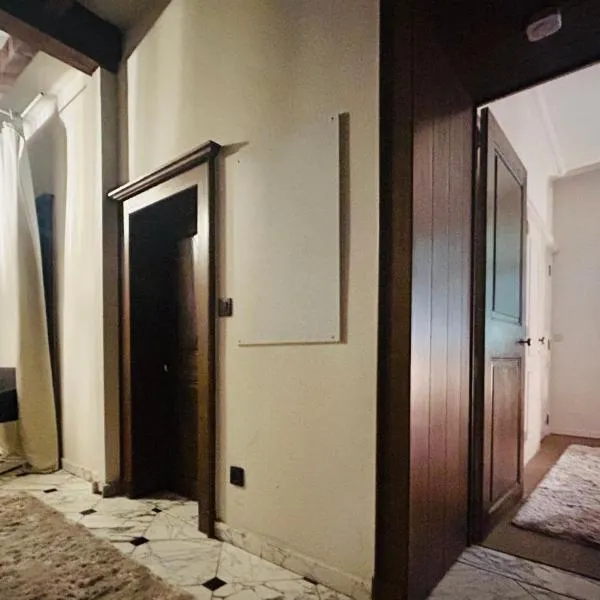 Luxury apartment for 4 with a kitchen access and a private terrace, hotel in Diest