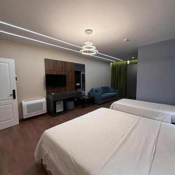 Hotel Muja, hotel a Rinas