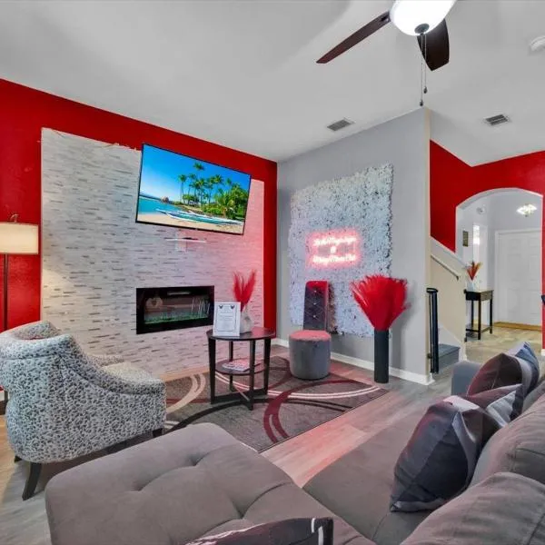 Themed Resort Home 15 min drive to Disney、ダベンポートのホテル