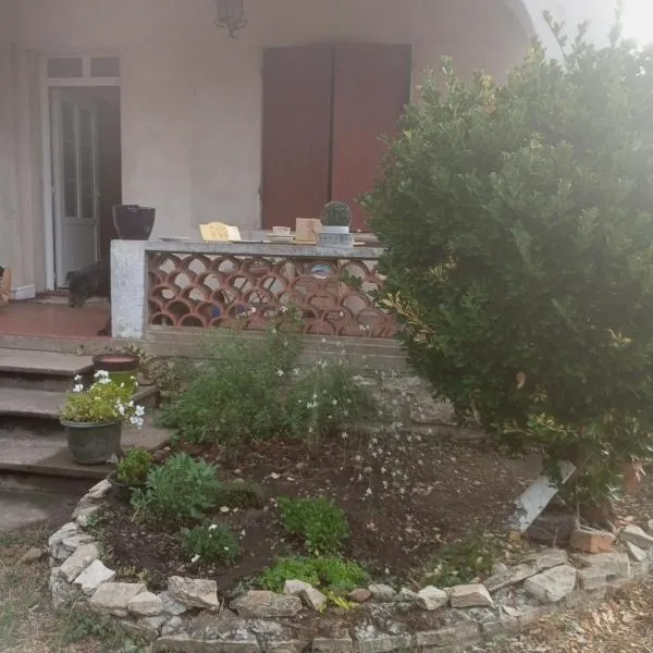 Villa Olivier Sainte-Bazeille, hotel in Sainte-Bazeille