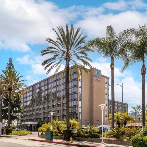 阿纳海姆克拉里奥度假酒店，位于安纳海姆的酒店