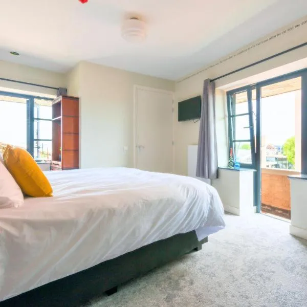 New Apart-hotel Near 013 Poppodium With Fast Wifi, hotel v destinaci Tilburg