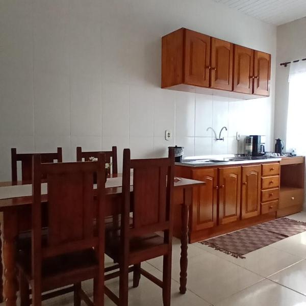 Quarto 1 cama de casal com ar estacionamento - Foto 4