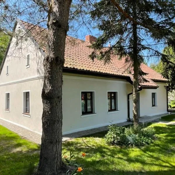 Siedlisko Dzika Kaczka, hotel in Płociczno