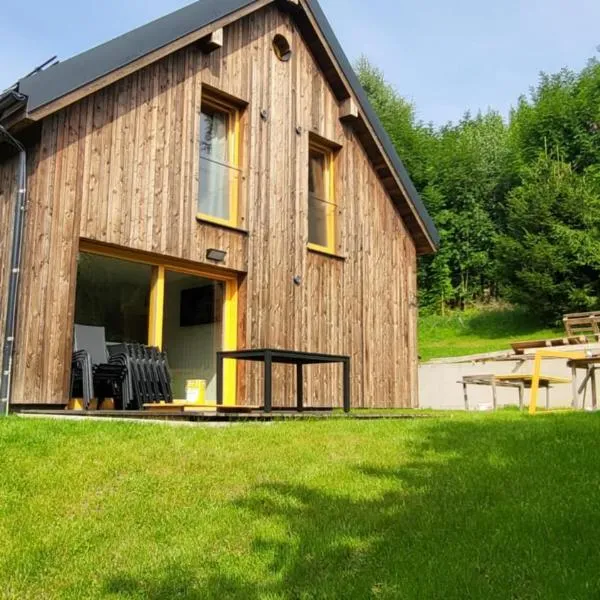 U Bobra sjezdaře, hotel a Dolní Morava