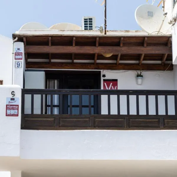 Apartamento Alba Lanzarote, hotel v destinaci Puerto del Carmen