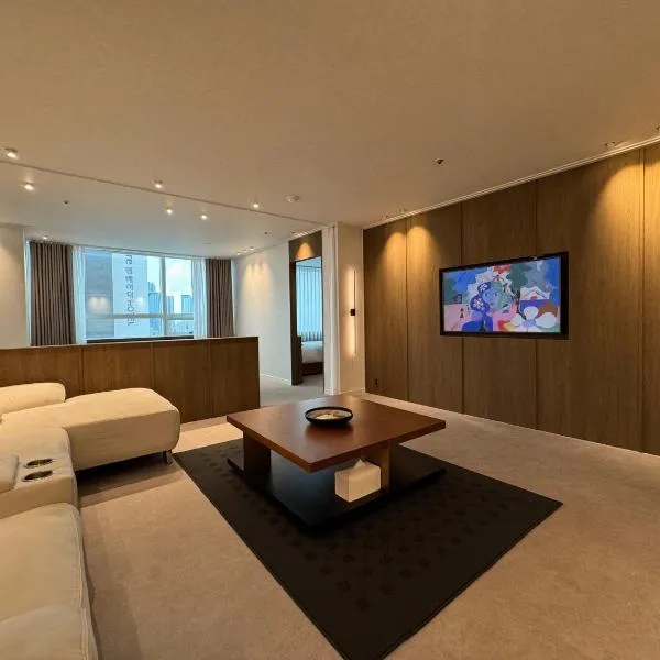 Maison 9 - Hongdae, hotel in Seoul