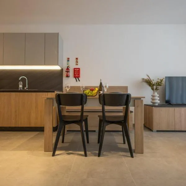 Downtown Central Apartments, hotel v destinaci Msida