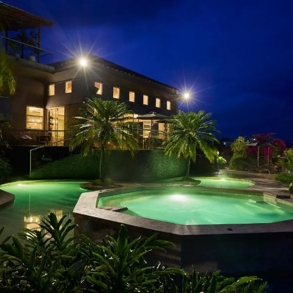 Tau House, hotel v destinaci Guatapé