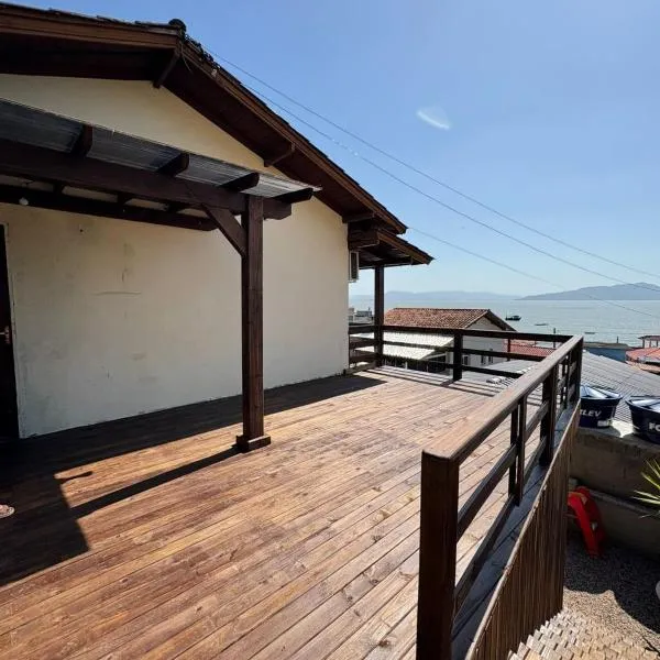 Casa do Lago, hotel in Governador Celso Ramos