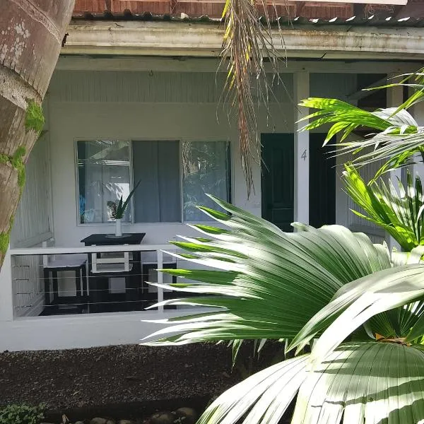Hotel Exotic Lodge, hotel in Puerto Viejo
