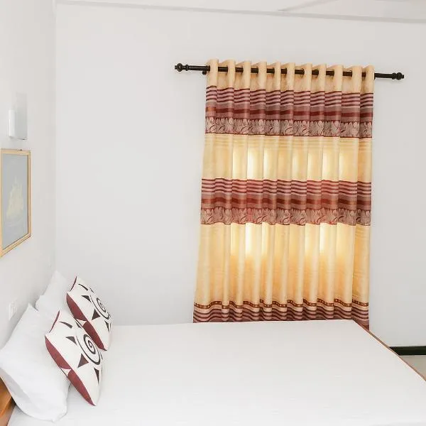 South View residence 02, hotel in Boossa