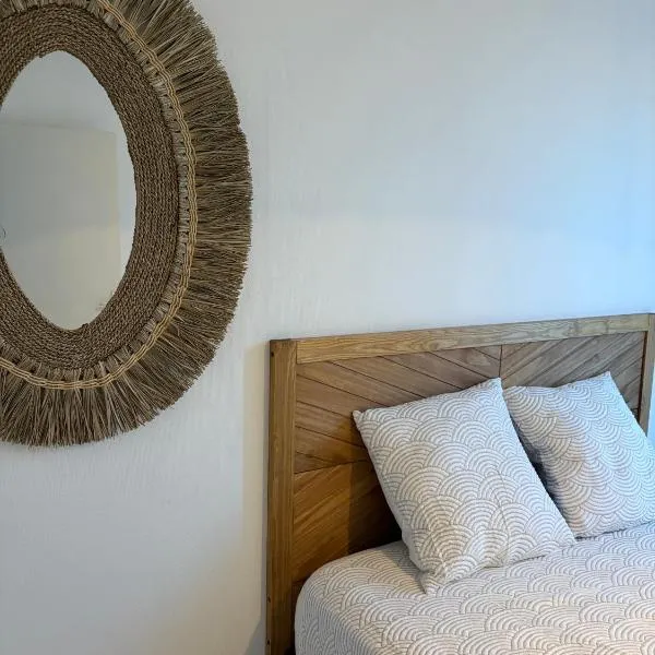 Petit chez moi avec parking, Hotel in Nimes