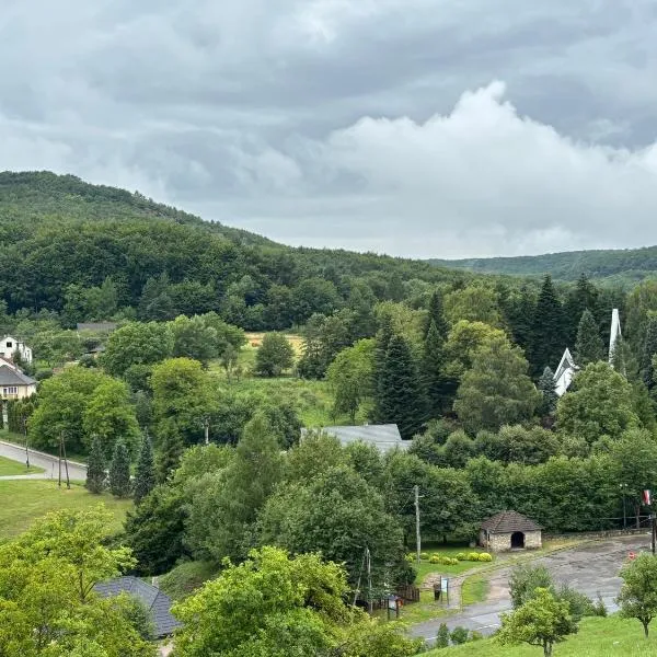 Májushegy Vendégház, hotel in Hollóháza