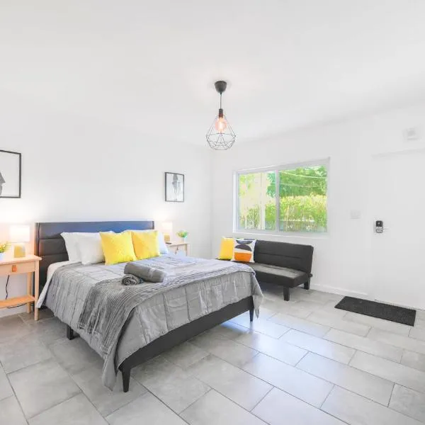 Lovely Studio A Few Steps From The Beach, khách sạn ở Miami