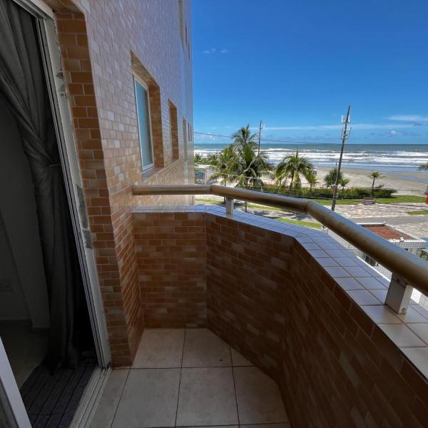Apto completo pé na areia garagem coberta