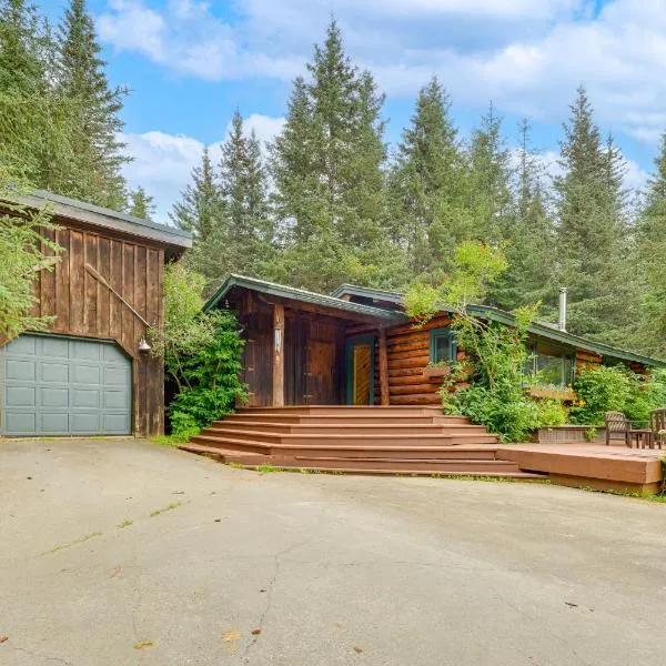 Ski, Hike & Snowshoe: Homer Getaway w/ Fire Pit โรงแรมในโฮเมอร์