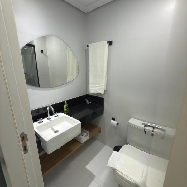 Studio Moema Completo Com Vaga Grátis e Localização Premium - Foto 3