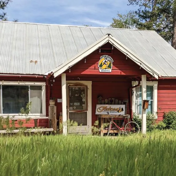 Jackass Hostel, hotel di North Fork