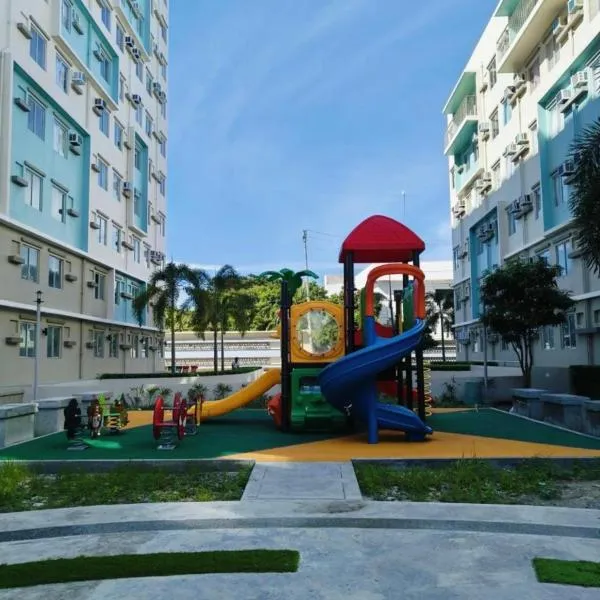 DaLei 3-103 Sleeps 8pax at Marina Spatial Condominium in Dumaguete City, hotel en Dumaguete