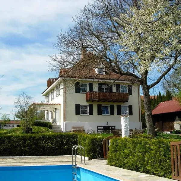 Landhaus Löwenzahn, Hotel in Unteregg