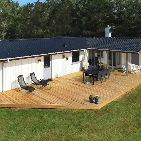 8 person holiday home in Læsø, hotel in Læsø