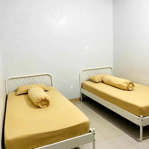 IB Homestay Syariah by Ecommerceloka，直葛的飯店