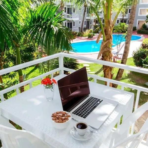 CARIBBEAN DREAM - STUDIOS and SUITES - LOS CORALES BEACH, hotel in Punta Cana