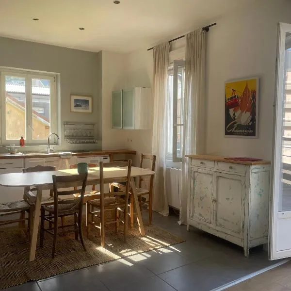 La Belle Escale, appartement calme, avec parking, Aix-les-Bains, hotel in Aix-les-Bains