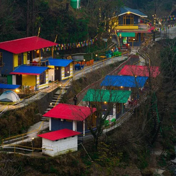 The Hosteller Mussoorie By the Streamside, Kempty, hotel in Mussoorie