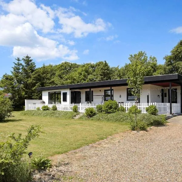 8 person holiday home in Struer-By Traum, hotel in Humlum