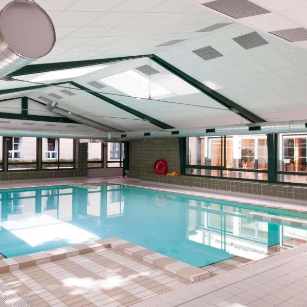 Aparthotel Adagio Val d'Europe près de Disneyland Paris, hotel in Serris