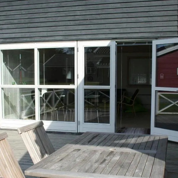 6 person holiday home in Gudhjem: Gudhjem şehrinde bir otel