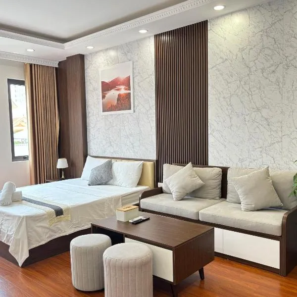 Light filled Apartment-City view, hotel en Hanói