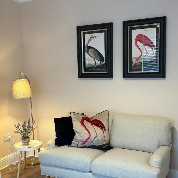 Beautiful 2 bedroom house in the heart of Lytham, hotel i Lytham St Annes