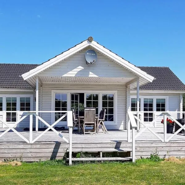 Modern Retreat at Knud Strand - By Traum Ferienwohnungen, hotel in Spottrup