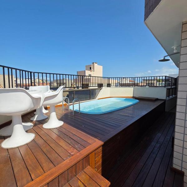 Cobertura com piscina no bairro mais charmoso de Cabo Frio, 400mts da praia do Forte