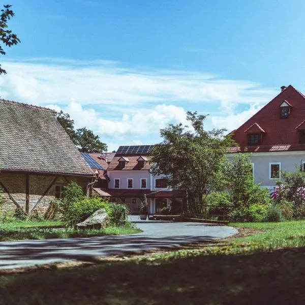 Landhotel Kahrmühle, отель в городе Pressath