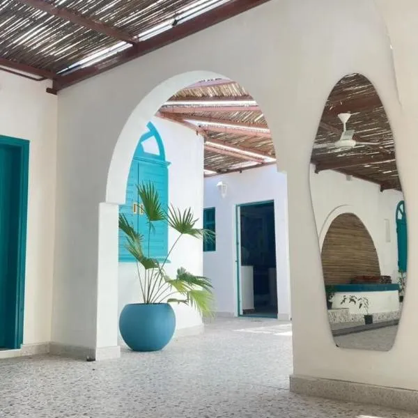 Casa Blanca - calm space for soul revival, hotel in Ādam
