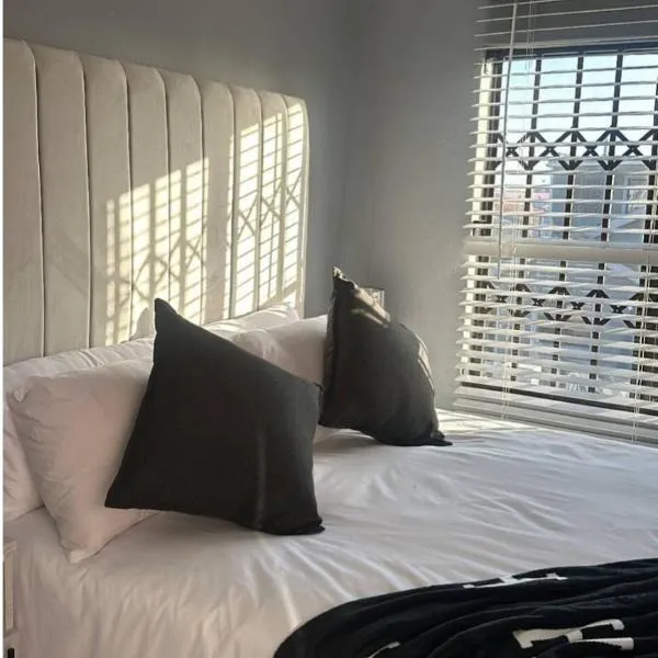 Malithabo, hotel in Khayelitsha