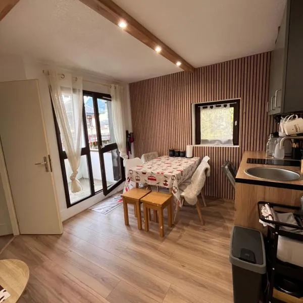 Le LODGE Les Esserts 1100 Morillon, hotel a Morillon