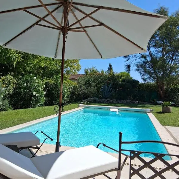 AAD maison de vacances avec piscine, hotel u gradu L'Il surla Sorg